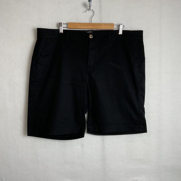 Old Navy Womens Every Day Short Mid Rise Lot of 2 Black and Grey Size 18 - Picture 7 of 16